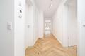 OPEN HOUSE-Besichtigung: Freitag, 21. August | 18-19 Uhr: Faszinierendes Penthouse mit Dachterrasse - Flur