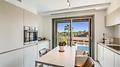 Moderne Luxuswohnung mit exklusiver Boutique-Atmosphäre und Gemeinschaftspool