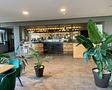 Schöne Villa in einem Golfresort mit privatem Sicherheitsdienst - Bar