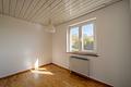 Stilvolles Einfamilienhaus mit großem Entwicklungspotenzial und Doppelgarage in sonniger Hanglage - Schlafzimmer