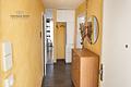 Moderne und lichtdurchflutete 3-Zimmer-Wohnung mit Sonnenbalkon und Tiefgaragenstellplatz - Flur