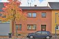 Charmantes Reihenmittelhaus mit 141 qm Wohnfläche, Garage, Terrasse und Südgarten - Frontansicht
