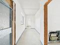 kurzfristig bezugsfertig: Schöne Neubau-Doppelhaushälfte mit großem Souterrainbereich - Eingang / Garderobe