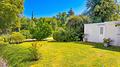 Ca. 302 m² auf 2 Wohnebenen | Als 1 oder 2 Einheiten nutzbar + ca. 107 m² helles Souterrain
 - Garden