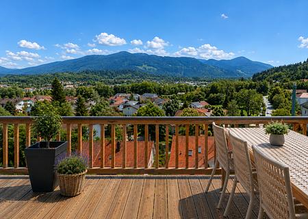 Wohnen mit Alpenpanorama – hochwertig sanierte 4-Zimmer-Wohnung im historischen Badeteil - ChatGPT Image 26. Aug. 2026, 14_38_23