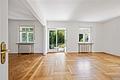 Ein charmantes Einfamilienhaus mit schönem Süd-West-Garten in Toplage München -Trudering - Wohnzimmer