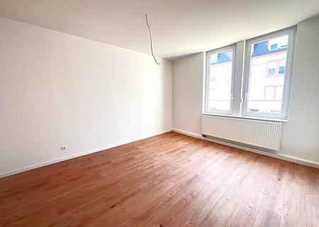 Gut vermietete 3-Zimmer-City-Wohnung mit Pkw-Stellplatz in stilvollem, kernsaniertem Altbau - Kinderzimmer