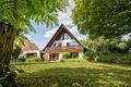 Einfamilienhaus mit großem, sonnigem Garten und viel Potenzial zur Neugestaltung - Charmantes Domizil