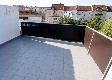 Schöne 3-Raumwohnung mit südseitigem Balkon ! - Balkon 3 RW in Köthen