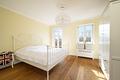Elegante Villa im Landhausstil mit separatem Einlieger- oder Bürobereich - Drei Kinderzimmer im OG