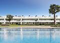 Erdgeschoss-Wohnungen mit 3 Schlafzimmern, 2 Badezimmern, Klimaanlage, Kfz-Stellplatz und Gemeinschaftspool im Herzen des La Manga Club