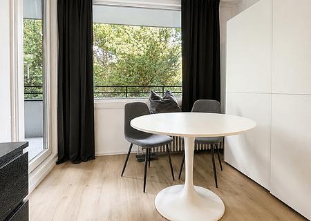 Charmantes Zimmer für Nachmieterin in 2er-Damen-WG in 
M-Milbertshofen - Zimmeransicht