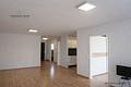 Helle und moderne Wohnung im 1. OG
Großer Südbalkon - TG-Platz
Super Zustand - sofort beziehbar - Wohn-/Esszimmer