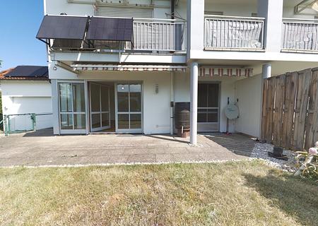 Charmante 3-Zimmer-Erdgeschosswohnung mit Terrasse & Garten in ruhiger Zentrumslage von Freilassing - Garten