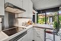 Toller Split-Level-Atrium Bungalow mit 3 Garagenstellplätzen I 10 Jahre Wohnrecht für Verkäufer - Küche im EG