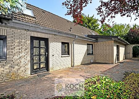 Großes Einfamilienhaus mit zusätzlichem Anbau in Schiffdorf! - Ansicht