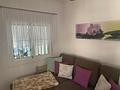 Villa mit 3 Schlafzimmern, 1 Badezimmer, Dachterrasse und Carport in ruhiger Lage