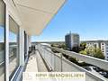 Attraktive 2-Zimmer-Wohnung mit großzügigem Balkon in zentraler Lage - Balkon