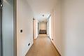 Exklusives Designerhaus mit Poollandschaft und kompromissloser Ausstattung in Würmersheim - Flur OG