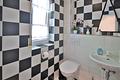 Stilvolles Ensemble mit großzügigem Wohnangebot und
Maisonette-Einliegerwohnung - Gäste-WC