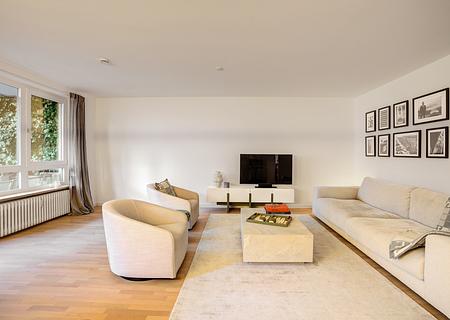 Urbane Toplage in Isarnähe: Stylisches 3-Zimmer-Stadtdomizil mit Balkon - Große Fensterfronten