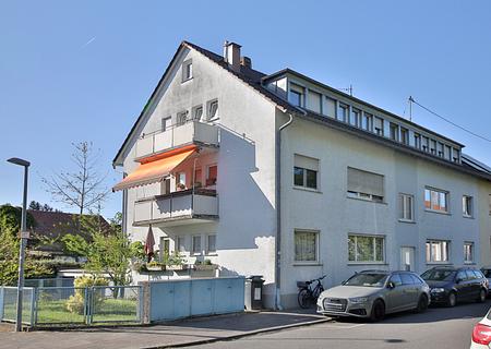 Charmante Zweizimmerwohnung im Herzen von Rüppurr - Außenansicht