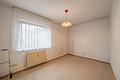 Charmante Erdgeschosswohnung mit Terrasse, Garten und Garage - Kinderzimmer