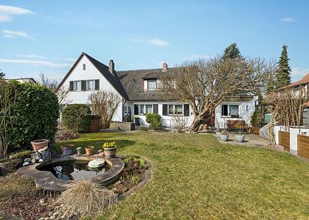 Charmantes ZFH auf traumhaftem Grundstück *
Kauf auf Nießbrauchbasis * Kein Sofortbezug ! - Gartenansicht