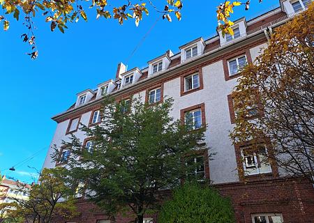 2,5-Zimmer-Wohnung in denkmalgeschütztem Haus in Laim
