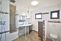 Solides Dreifamilienhaus mit Potenzial! - Badezimmer OG