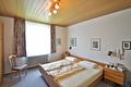 Viel Platz zum Leben: Einfamilienhaus in Premiumlage - Zimmer 3 OG Schlafzimmer