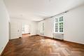 Stilvolle Altbauvilla mit großzügigem Raumangebot in Nymphenburg - Wohnbereich mit Altbau-Flair