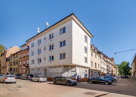 Großzügige 4-Zimmer-Eigentumswohnung in zentraler Lage von Pforzheim - Haus Außenansicht