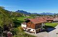 Samerberg sonniger Logenplatz - inklusive Panoramablick - Weite fühlen - Ruhe finden - Blick zum Haus