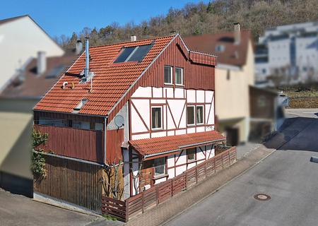 Lage-Lage-Lage: kleine Doppelhaushälfte in Keltern-Dietlingen - Drohne