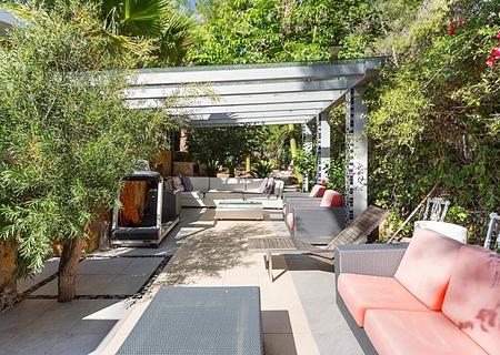 Mallorca, großzügiges Apartment mit Gemeinschaftspool und Garten zu verkaufen