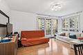 Attraktive 3-Zimmer-Wohnung mit zwei Balkonen in begehrter City-West-Lage - Wohnzimmer Schräge Perspektive