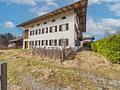 Einmaliges Grundstücksareal mit Panoramabergblick
- Gesamtfläche von 8.181 m²
- Villen und Hof - Denkmalgeschützter, ehemaliger Einfirsthof