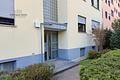 Wohnen mit Weitblick - Helle 3-Zimmerwohnung im 3. OG (DG) mit Einzelgarage - sofort frei - Hauseingang
