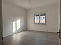 HEGERICH: Frisch renovierte 3-Zimmer Wohnung am Fürther Stadtpark! - Wohnzimmer