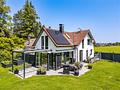 Phantastische 4-Zimmer-Gartenwohnung - groß wie ein Haus! - Hausansicht