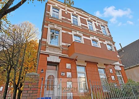 Attraktives Jugendstil-Dreifamilienhaus im grünen Herzen vom Klushof mit Potential - Ansicht