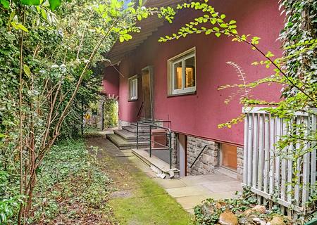++Idyllisches Refugium – Bungalow mit großem Garten in zentraler Lage++ - Hauseingang