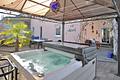 Exklusives Traumhaus mit Außenpool, Whirlpool, Kamin und wunderschönem Gartenparadies - Whirlpool