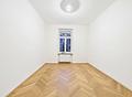 Wohnen zwischen Haidhausen & Bogenhausen: Charmante 3-Zimmer Altbauwohnung im Hochparterre - Schlafzimmer zum Innenhof (leer)
