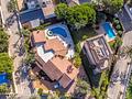 Prächtige freistehende Villa mit 3 Schlafzimmern, 4 Bädern, Fitnessraum, Sauna, Garage und Privatpool nur 1 km vom Strand