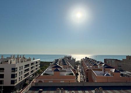 Appartement mit 1 Schlafzimmer, 1 Bad, Tiefgaragenstellplatz, Gemeinschaftspool und tollem Meerblick