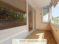Ideal für Paare und kleine Familien: 3-Zimmer-Wohnung mit viel Potenzial und sonniger Süd-Loggia - Loggia
