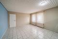 Bieterverfahren: Gepflegte 3-Zimmer-Wohnung im 1. Obergeschoss – ideal zum Einziehen oder Vermieten - Wohnzimmer