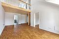 Zum Erstbezug: 3-Zimmer-Wohnung mit Loggia in Südausrichtung - Wohnbereich mit Galerieebene